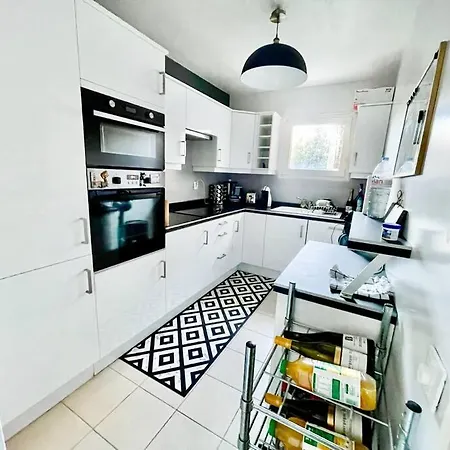 Apartment Le Cocon De Rueil, La Defense, Paris Rueil-Malmaison